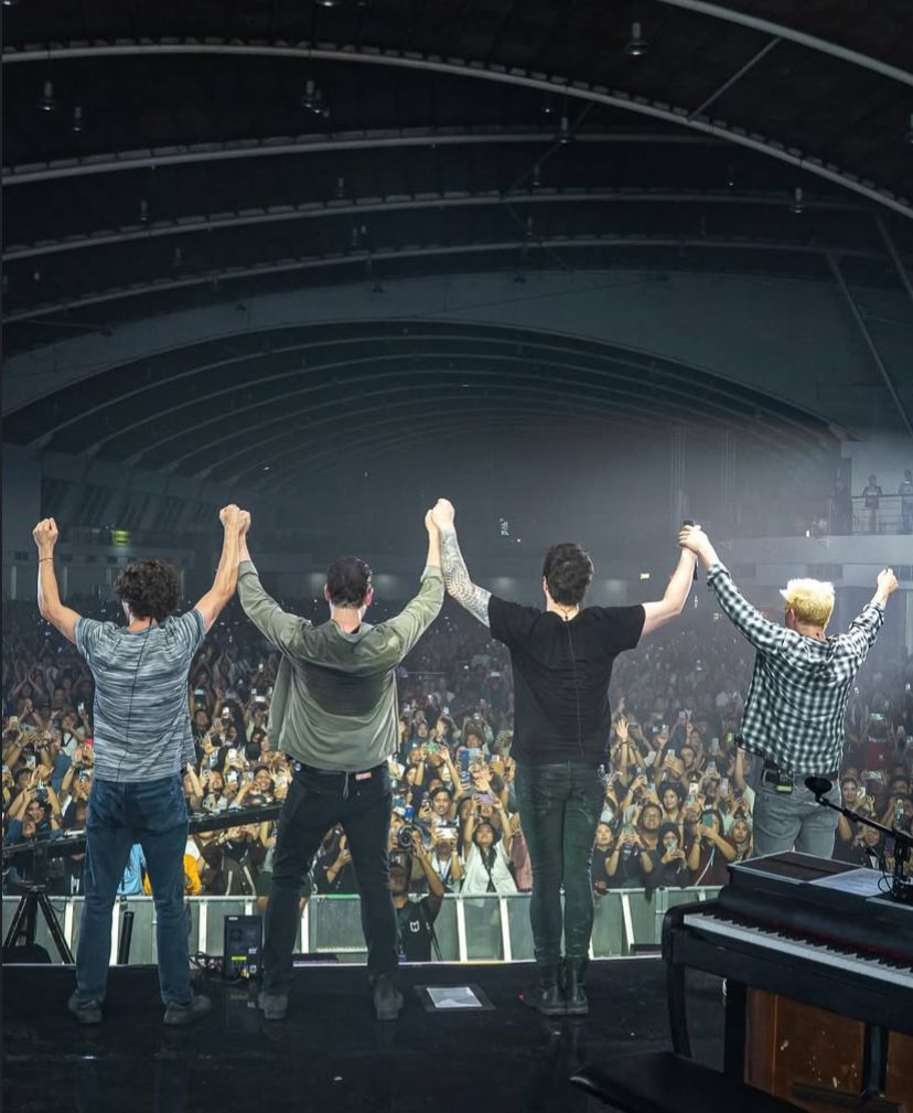 Makna dan Lirik Lagu ‘The Man Who Can’t Be Moved’ The Script Ternyata ...