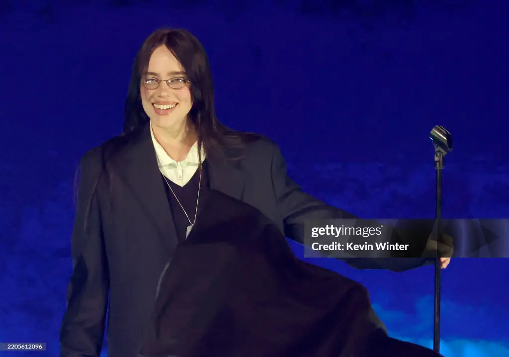 Billie Eilish Bicara Jujur Soal Derita Sakit Kronis Sejak Usia 9 tahun