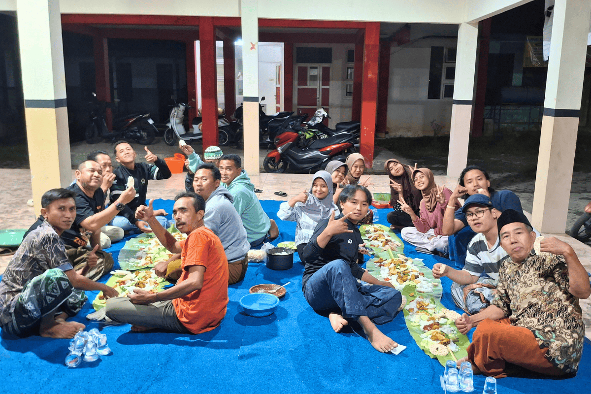 Bukan Sekadar Makan Malam, Tapi Jalin Keakraban! Begini Serunya KKN di Desa Sukoreno