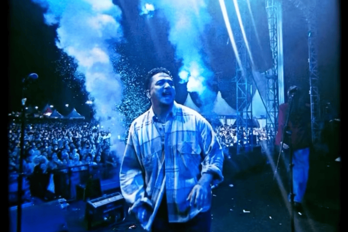 Perjalanan Cinta ke Masa Depan, Dibalik Makna Lagu Kita Usahakan Rumah Itu