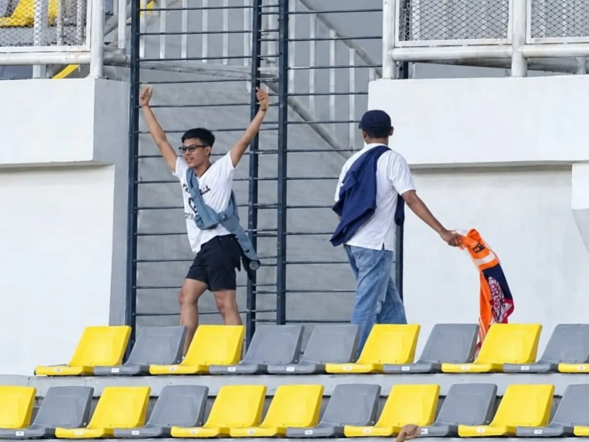 Persita vs Persija Ricuh di Banten International Stadium, Babak Kedua Sempat Tertunda
