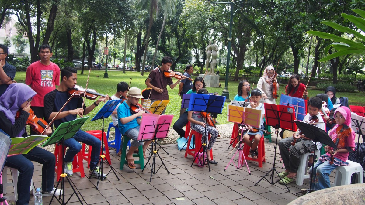 Sesi latihan biola